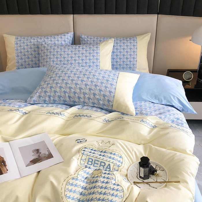 91家纺网 家纺一手货源 找家纺 澳梵 2022新款时尚轻奢全棉刺绣贴布绣四件套 千鸟格-熊蓝