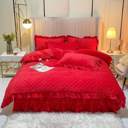 91家纺网 家纺一手货源 找家纺 畅销被业 2022网红款水晶绒绗缝床裙绗缝被套款四件套法莱绒 胭脂红