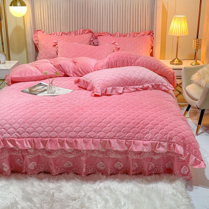 91家纺网 家纺一手货源 找家纺 总畅销被业2022网红款水晶绒绗缝床裙绗缝被套款四件套法莱绒