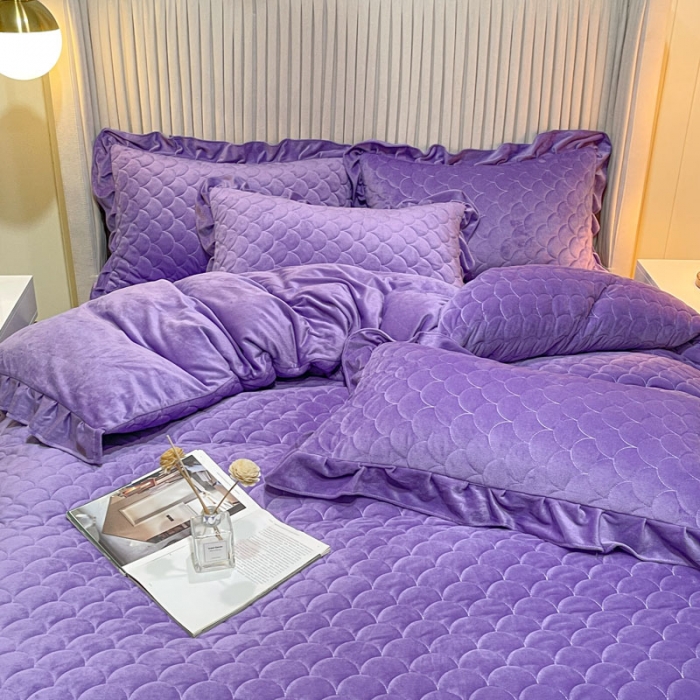 91家纺网 家纺一手货源 找家纺 畅销被业 2022网红款水晶绒绗缝床裙绗缝被套款四件套法莱绒 紫雪青