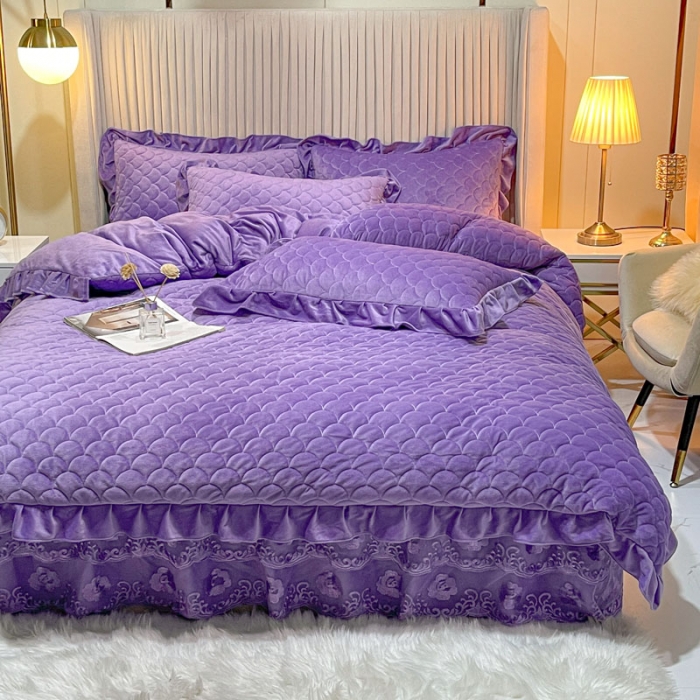 91家纺网 家纺一手货源 找家纺 畅销被业 2022网红款水晶绒绗缝床裙绗缝被套款四件套法莱绒 紫雪青