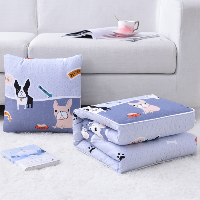 91家纺网 家纺一手货源 找家纺 阳光依佰抱枕被 2022新款韩舒棉多功能印花抱枕被 笨笨狗