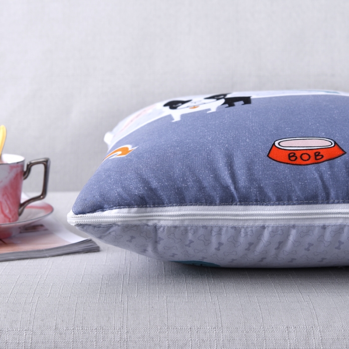 91家纺网 家纺一手货源 找家纺 阳光依佰抱枕被 2022新款韩舒棉多功能印花抱枕被 笨笨狗