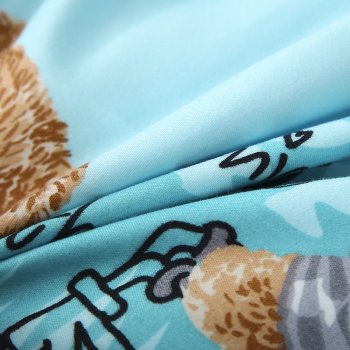 91家纺网 家纺一手货源 找家纺 阳光依佰抱枕被 2022新款韩舒棉多功能印花抱枕被 两只熊