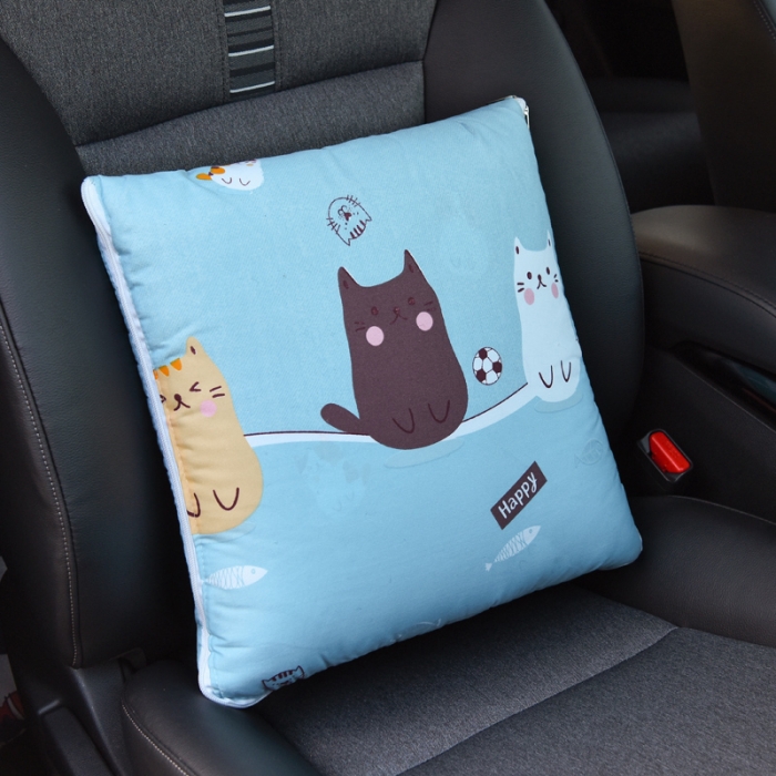 91家纺网 家纺一手货源 找家纺 阳光依佰抱枕被 2022新款韩舒棉多功能印花抱枕被 小猫咪