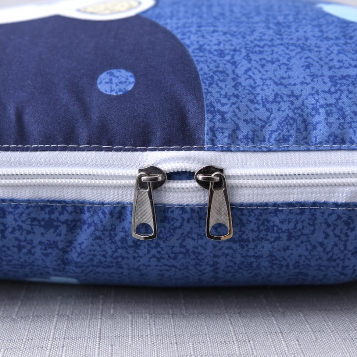 91家纺网 家纺一手货源 找家纺 阳光依佰抱枕被 2022新款韩舒棉多功能印花抱枕被 云朵熊