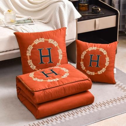 91家纺网 家纺一手货源 找家纺 （总）阳光依佰抱枕被 2022新款磨毛回纹刺绣靠枕靠垫抱枕被