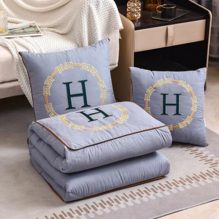 91家纺网 家纺一手货源 找家纺 （总）阳光依佰抱枕被 2022新款磨毛回纹刺绣靠枕靠垫抱枕被