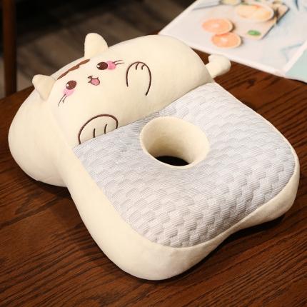 91家纺网 家纺一手货源 找家纺 仟亿莱 2022新款冰感豆豆卡通午睡枕 萌萌猫