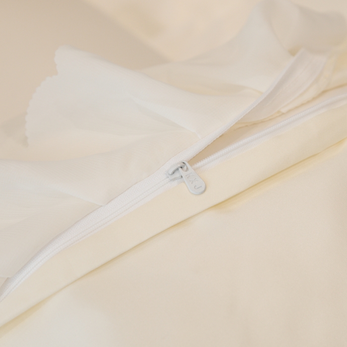 91家纺网 家纺一手货源 找家纺 狂想家 2025新款曲奇水洗真丝系列四件套 曲奇奶油白