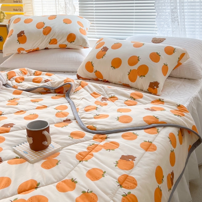 91家纺网 家纺一手货源 找家纺 （总）昔可 2022新款卡通包边牛奶丝针织夏被