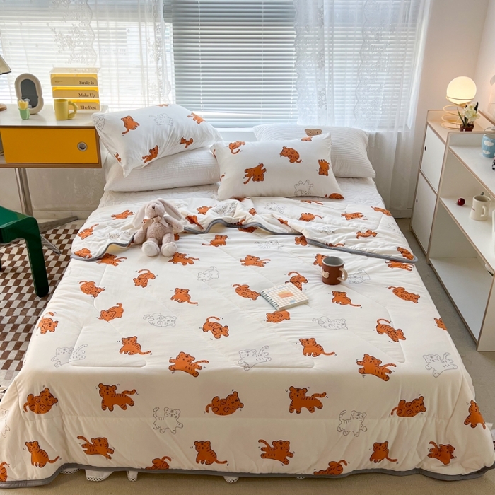 91家纺网 家纺一手货源 找家纺 昔可 2022新款包边牛奶丝针织夏被 橙色小老虎