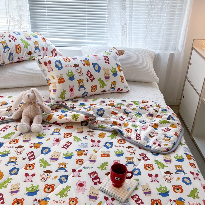 91家纺网 家纺一手货源 找家纺 昔可 2022新款包边牛奶丝针织夏被 小乐园