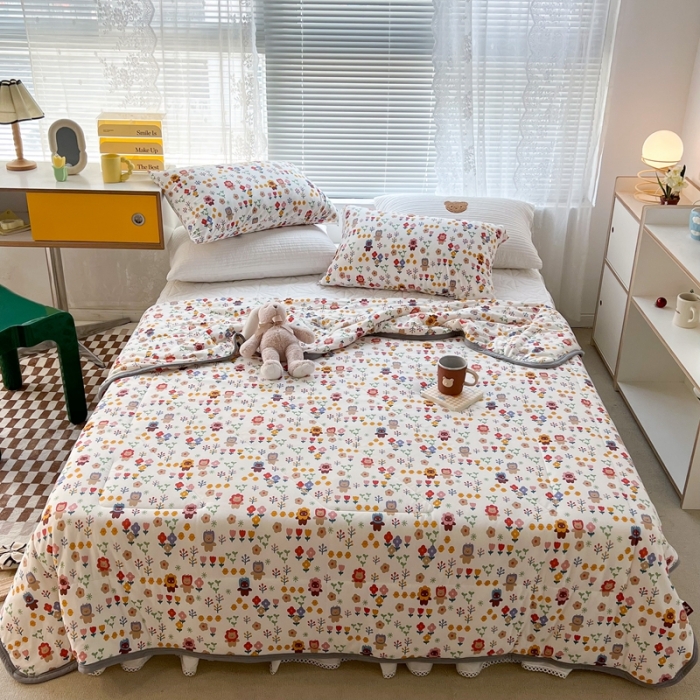 91家纺网 家纺一手货源 找家纺 昔可 2022新款包边牛奶丝针织夏被 小狮子