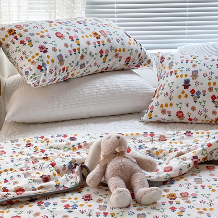 91家纺网 家纺一手货源 找家纺 昔可 2022新款包边牛奶丝针织夏被 小狮子