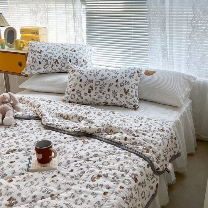 91家纺网 家纺一手货源 找家纺 昔可 2022新款包边牛奶丝针织夏被 小松鼠