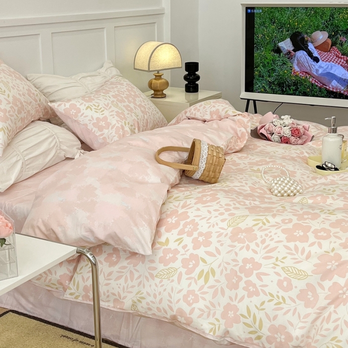 91家纺网 家纺一手货源 找家纺 昔可 2022新款全棉梦幻花园系列印花四件套 春日小粉花