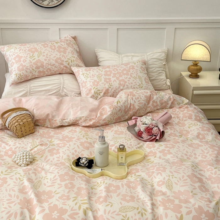 91家纺网 家纺一手货源 找家纺 昔可 2022新款全棉梦幻花园系列印花四件套 春日小粉花