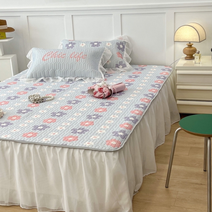 91家纺网 家纺一手货源 找家纺 昔可 2022新款ins风小清新床裙款乳胶凉席三件套 床裙款-浪漫仲夏