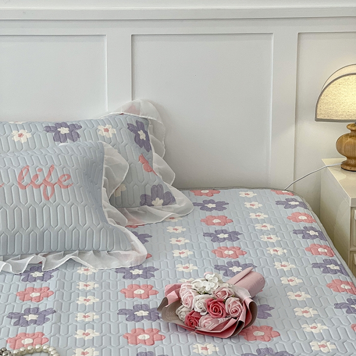 91家纺网 家纺一手货源 找家纺 昔可 2022新款ins风小清新床裙款乳胶凉席三件套 床裙款-浪漫仲夏