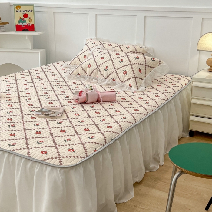 91家纺网 家纺一手货源 找家纺 昔可 2022新款ins风小清新床裙款乳胶凉席三件套 床裙款-菱形小花红