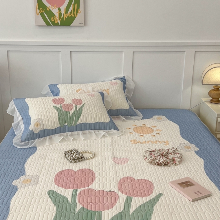 91家纺网 家纺一手货源 找家纺 昔可 2022新款ins风小清新床裙款乳胶凉席三件套 床裙款-夏日郁金香