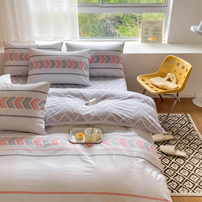 91家纺网 家纺一手货源 找家纺 田野 2022新款13372全棉小清新印花四件套 浮光