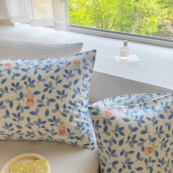 91家纺网 家纺一手货源 找家纺 田野 2022新款40支13372全棉单枕头 菲菲兔