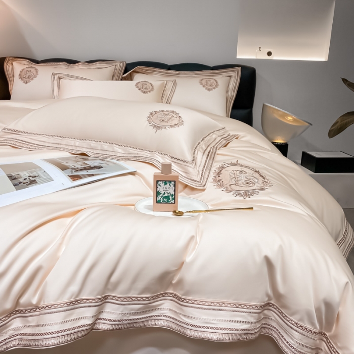 91家纺网 家纺一手货源 找家纺 200支新款长绒棉宽边刺绣四件套