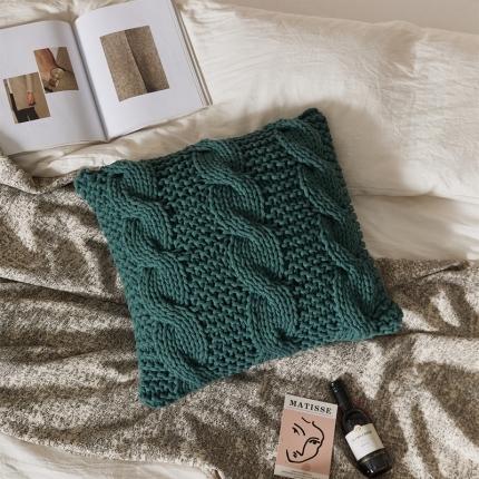 91家纺网 家纺一手货源 找家纺 总暖绵绵 北欧风手工棒针DIY抱枕套-浣纱（不含芯）