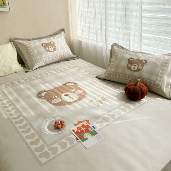 91家纺网 家纺一手货源 找家纺 时年 2022新款全工艺环保数码印花高品质水洗冰丝凉席 爱心熊