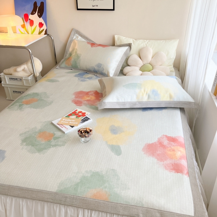 91家纺网 家纺一手货源 找家纺 时年 2022新款全工艺环保数码印花高品质水洗冰丝凉席 春田花花