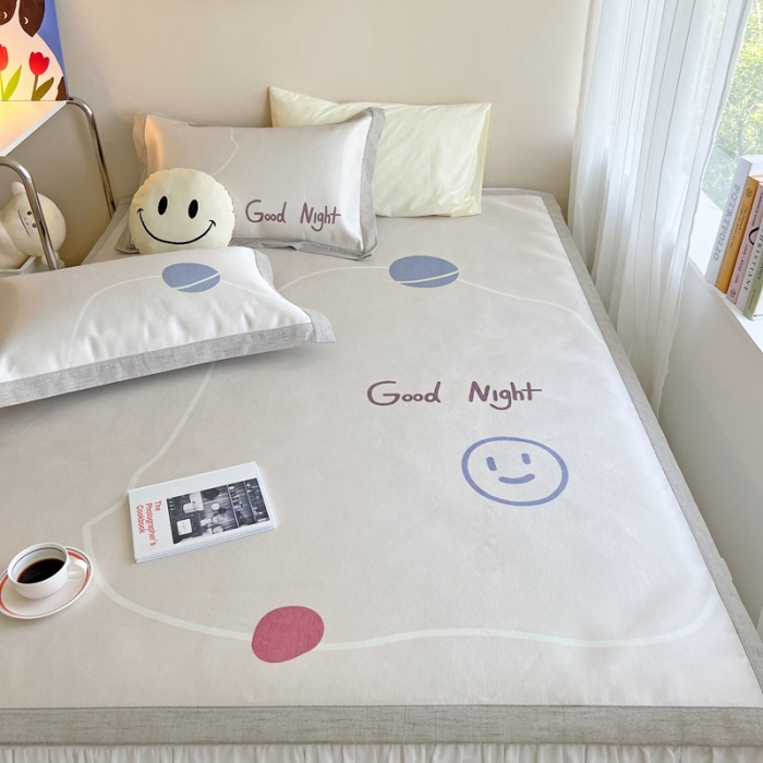 91家纺网 家纺一手货源 找家纺 时年 2022新款全工艺环保数码印花高品质水洗冰丝凉席 小宇宙