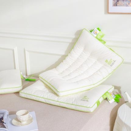 91家纺网 家纺一手货源 找家纺 （总）境月枕芯坊 2022新款A类防螨抑菌水洗枕-立体护颈款