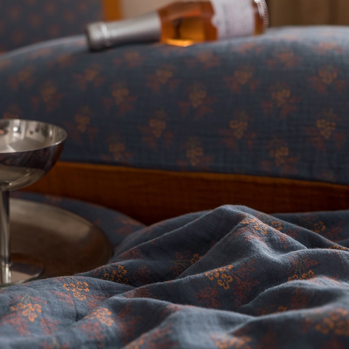 91家纺网 家纺一手货源 找家纺 黛馨 2023新款复古双层纱四件套 落英缤纷