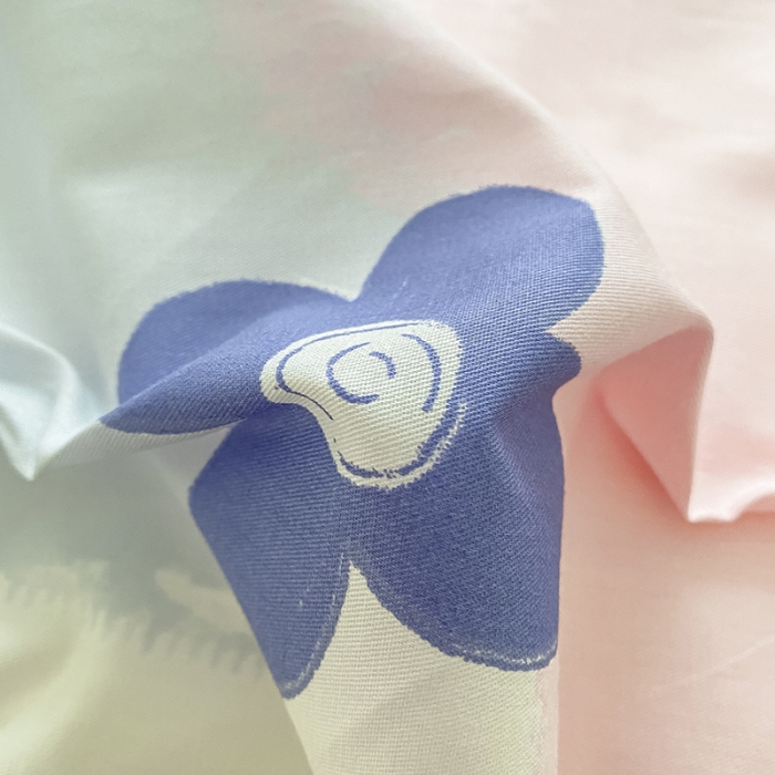 91家纺网 家纺一手货源 找家纺 桃子家居 2022新款ins小清新奶油卡通纯棉系列四件套 蓝心奶油花