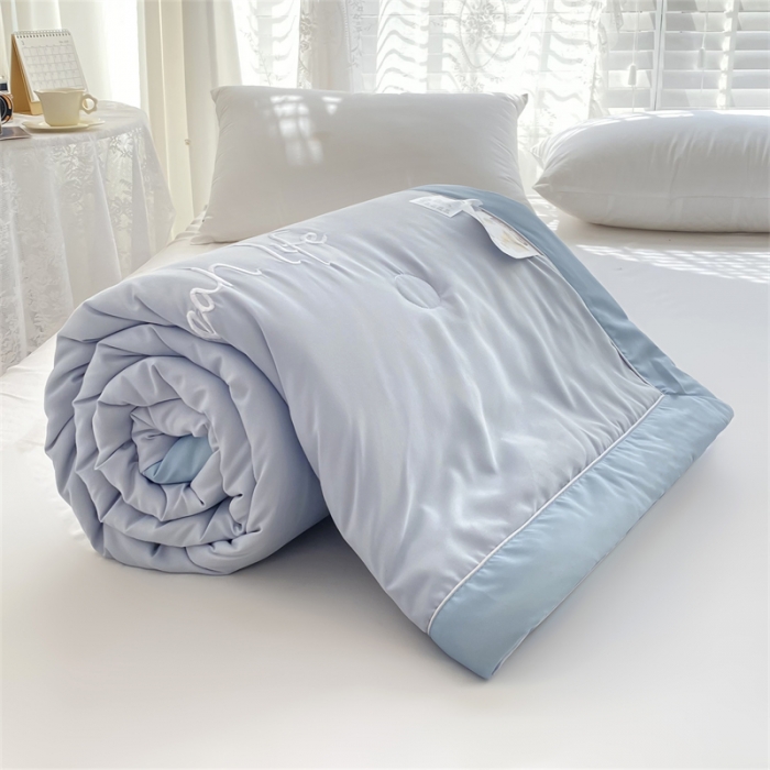 91家纺网 家纺一手货源 找家纺 米乐被业2025新款凉感绣花大豆夏被空调被被子被芯典雅灰