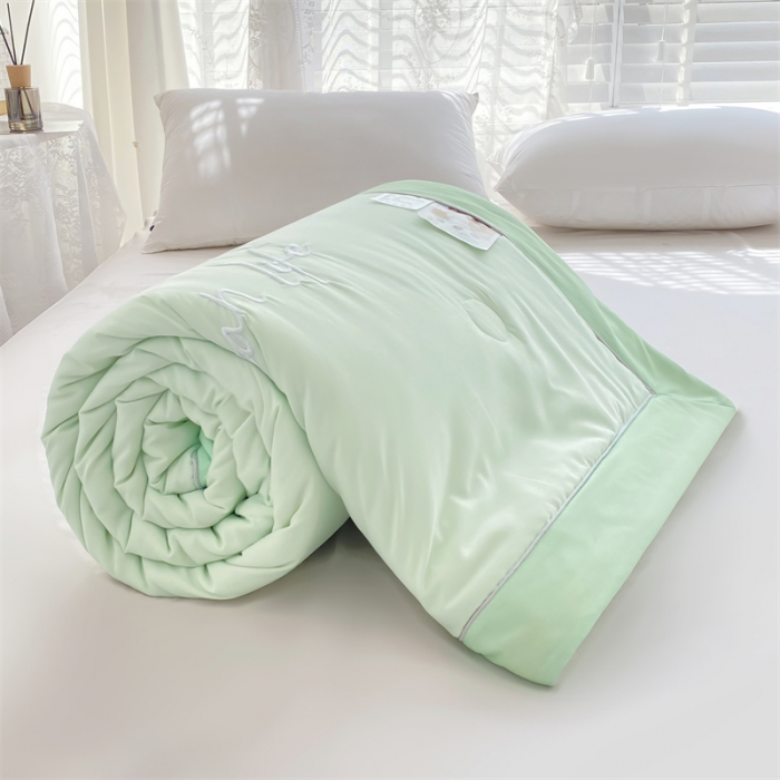 91家纺网 家纺一手货源 找家纺 米乐被业2025新款凉感绣花大豆夏被空调被被子被芯果绿