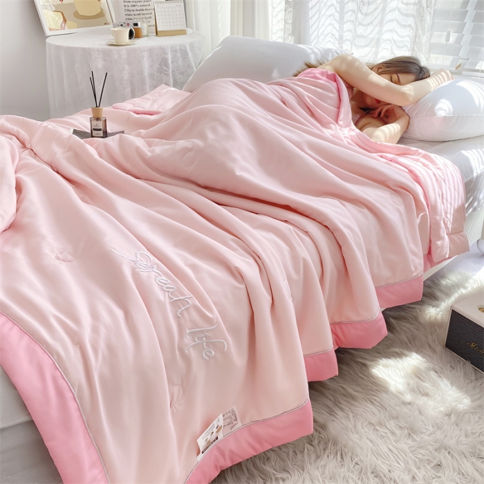 91家纺网 家纺一手货源 找家纺 米乐被业2025新款凉感绣花大豆夏被空调被被子被芯樱花粉