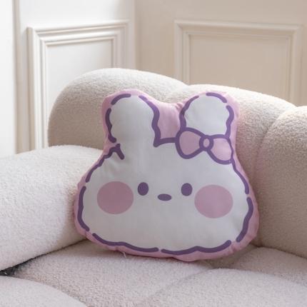 91家纺网 家纺一手货源 找家纺 （总）博笔熊 2022新款异形卡通抱枕靠垫