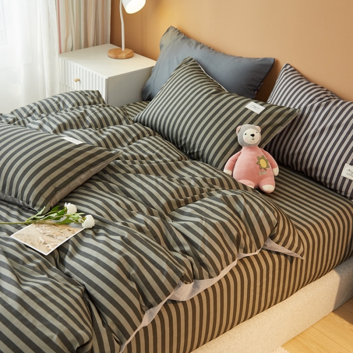 91家纺网 家纺一手货源 找家纺 宝士康 2023新款无印风系列四件套 简约灰条