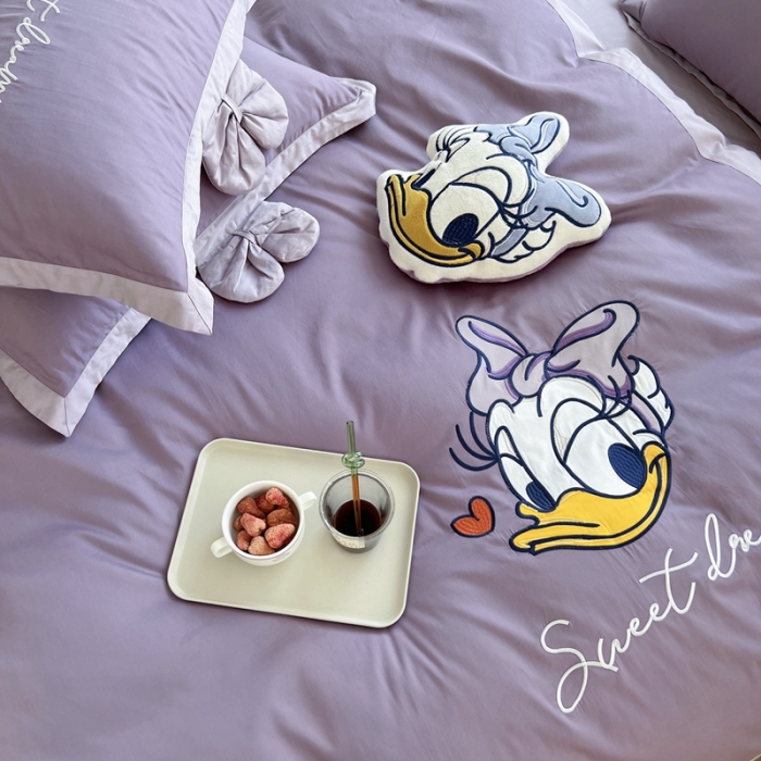 91家纺网 家纺一手货源 找家纺 朗莎家纺 2022新款正版卡通长绒棉四件套 唐老鸭