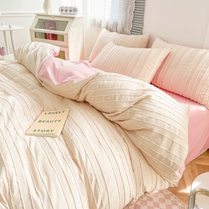 91家纺网 家纺一手货源 找家纺 古吉梦 2022新款剪花简约条系列四件套简约条-卡其+藕粉