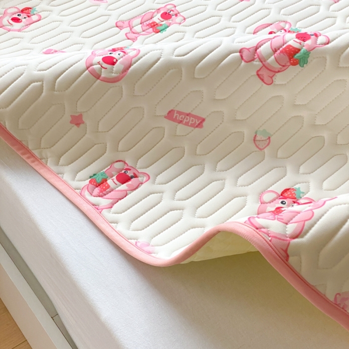 91家纺网 家纺一手货源 找家纺 （总）朗莎家纺 2022新款可机洗凉感丝迪士尼乳胶凉席