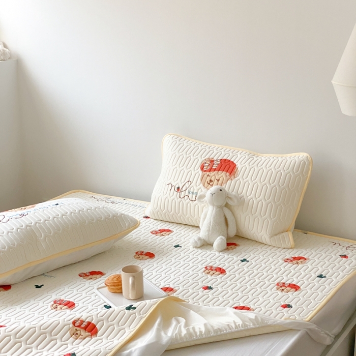 91家纺网 家纺一手货源 找家纺 朗莎家纺 2022新款可机洗凉感丝卡通乳胶凉席 达菲熊床笠