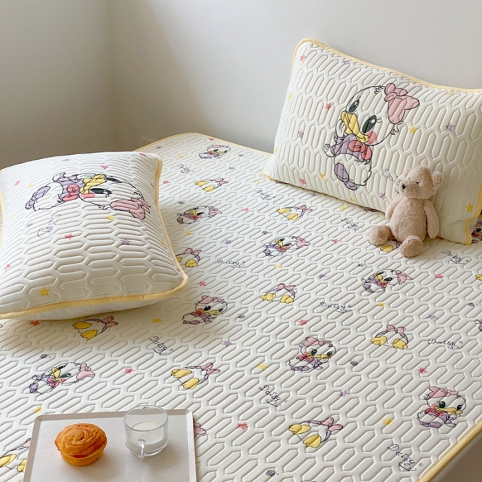 91家纺网 家纺一手货源 找家纺 朗莎家纺 2022新款可机洗凉感丝卡通乳胶凉席 黛丝