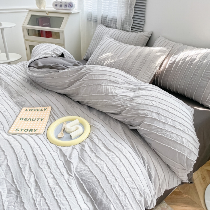 91家纺网 家纺一手货源 找家纺 古吉梦 2022新款剪花简约条系列四件套浅灰+高级灰