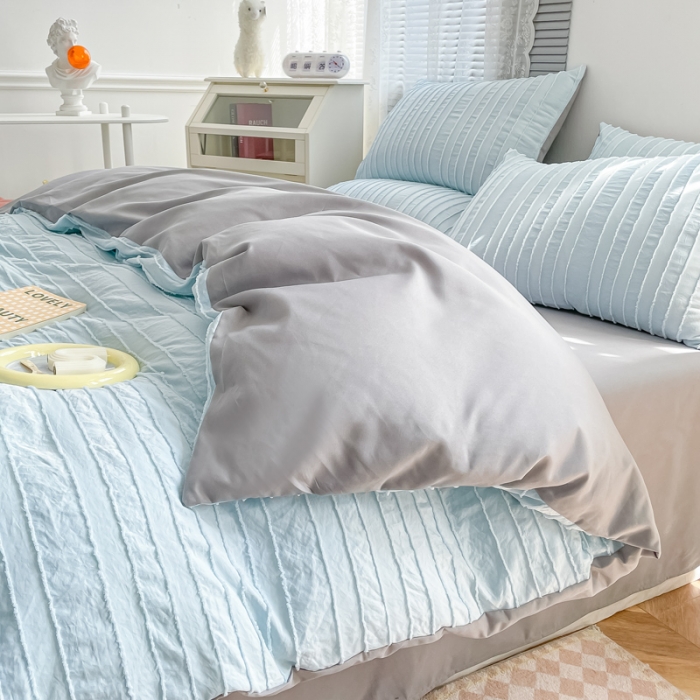 91家纺网 家纺一手货源 找家纺 古吉梦 2022新款剪花简约条系列四件套天空兰+浅灰