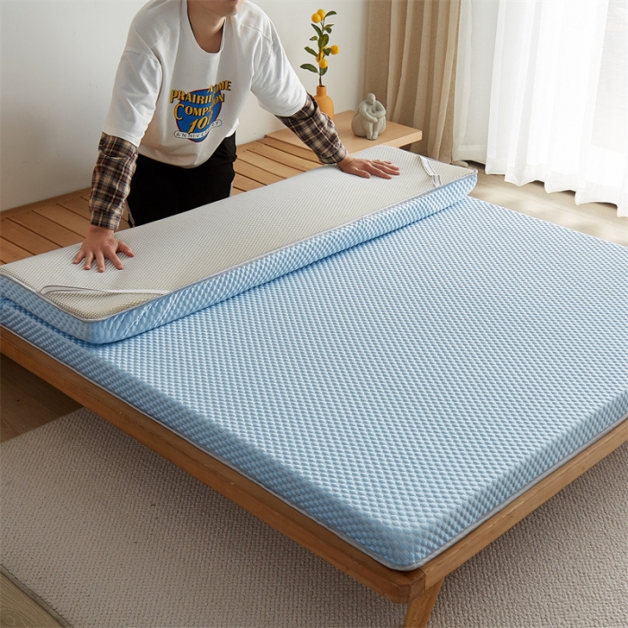 91家纺网 家纺一手货源 找家纺 寐珂 2025新款A类凉感魔豆豆床垫-双人款 天海蓝