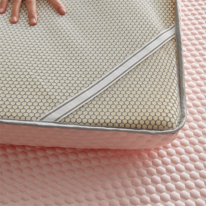 91家纺网 家纺一手货源 找家纺 寐珂 2025新款A类凉感魔豆豆床垫-双人款 胭脂粉